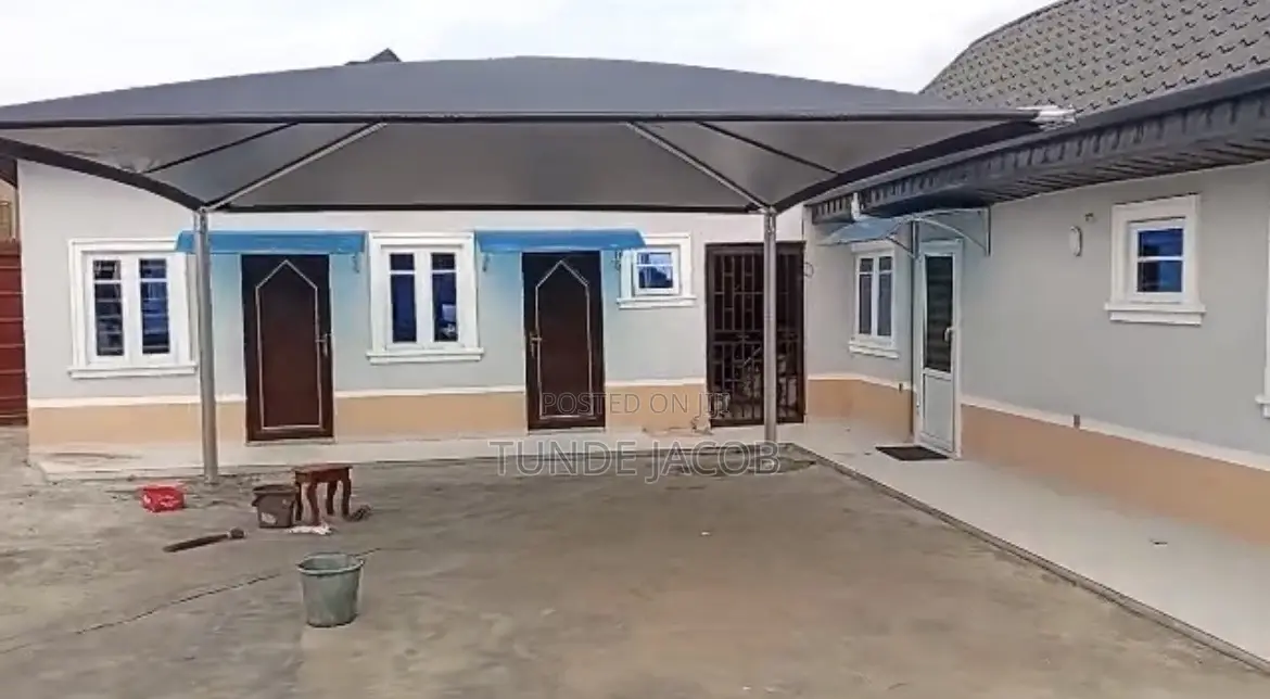 Carport Made With Full Galvanized Steel And Uv Waterproof Material