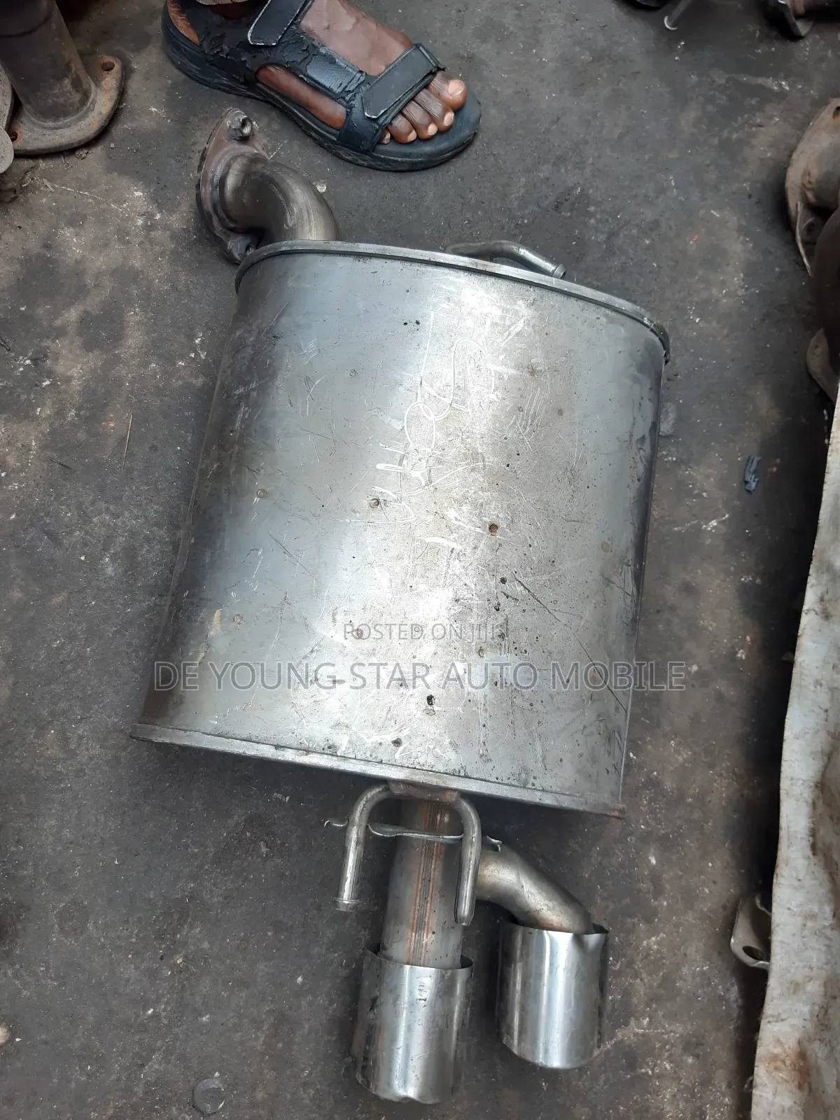 Back Exhaust Port for Toyota Camry 2018 Model 4plug