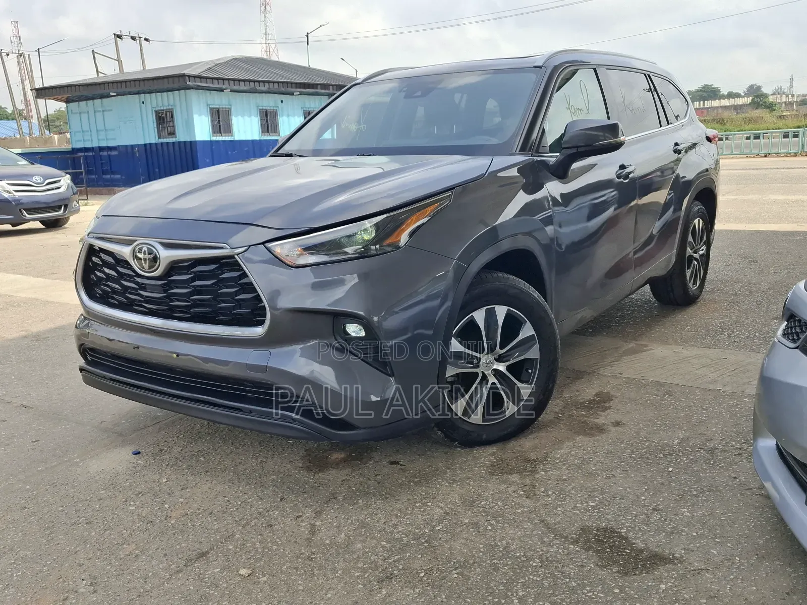 Toyota Highlander XLE 2022 Gray