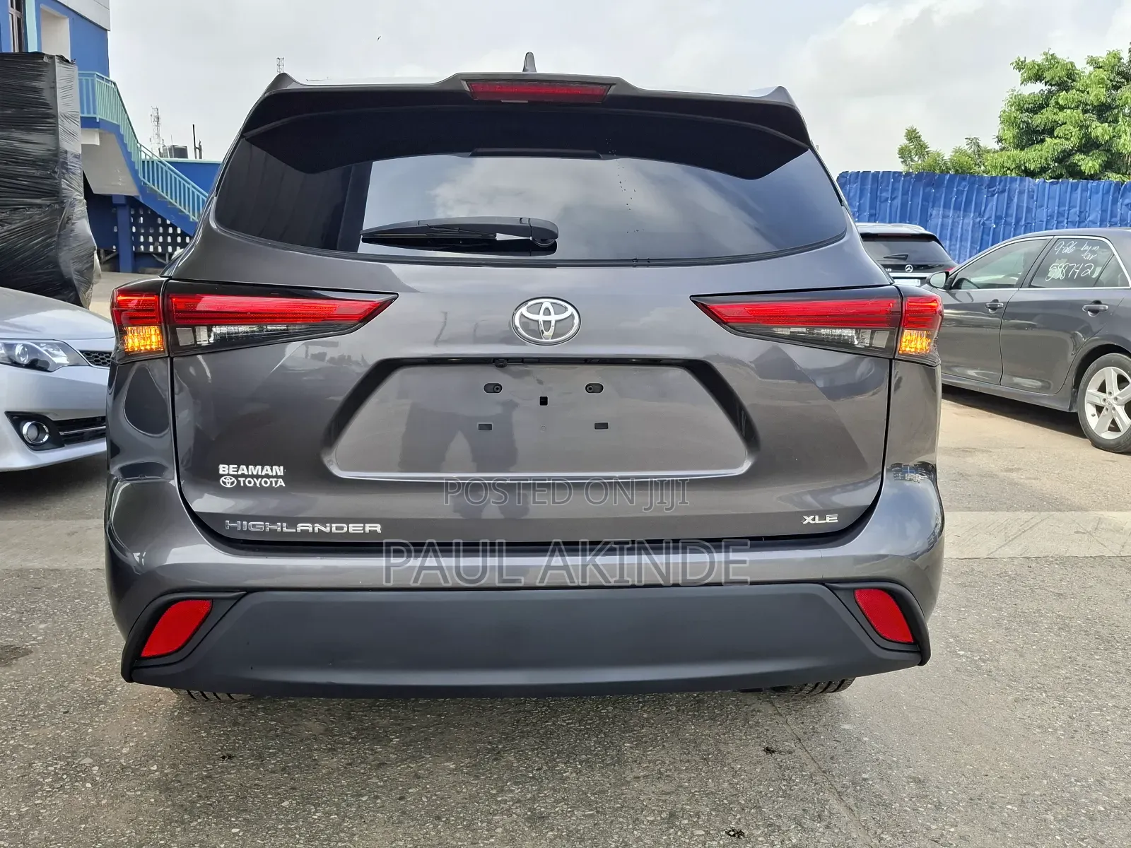 Toyota Highlander XLE 2022 Gray