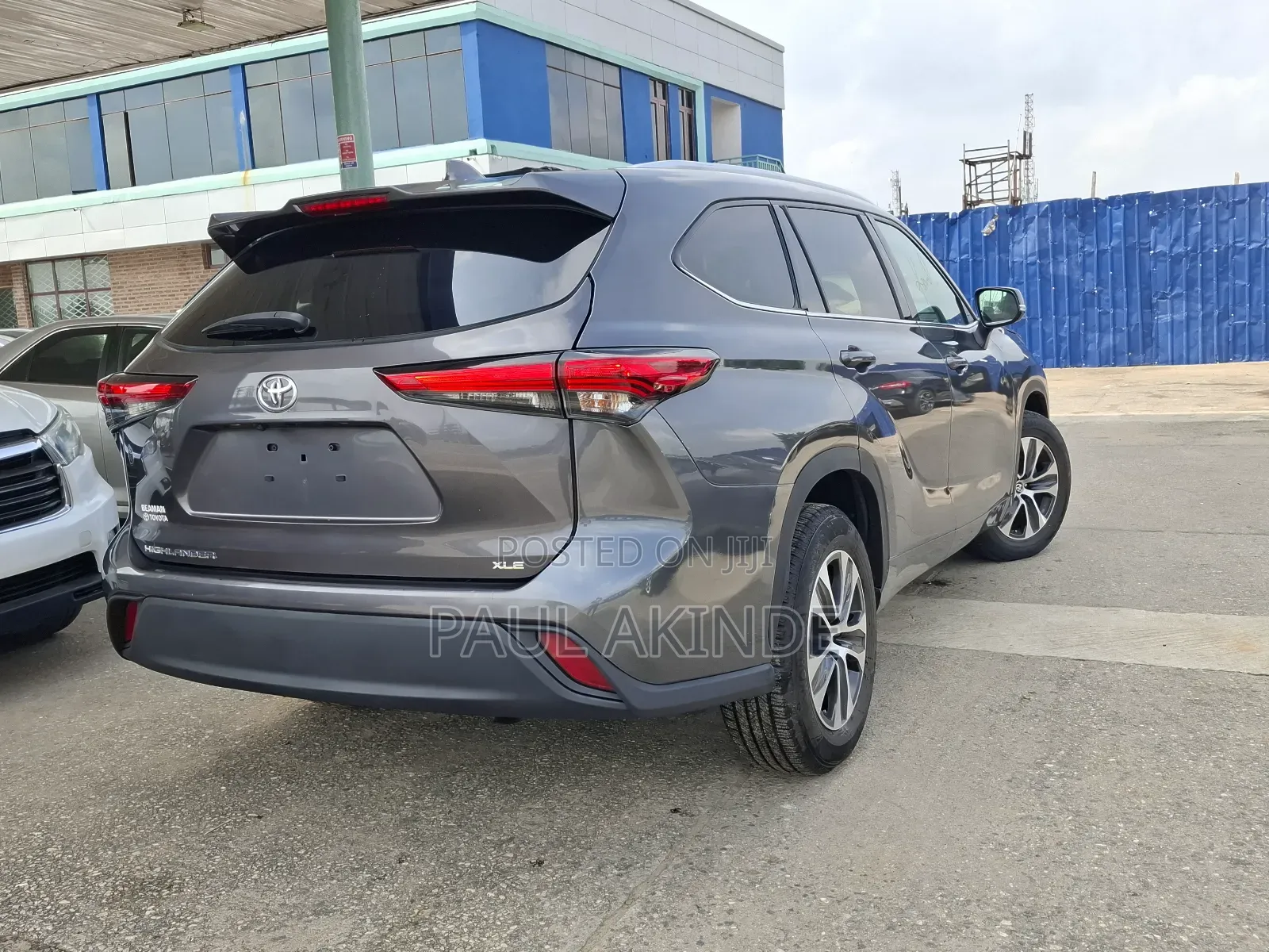 Toyota Highlander XLE 2022 Gray