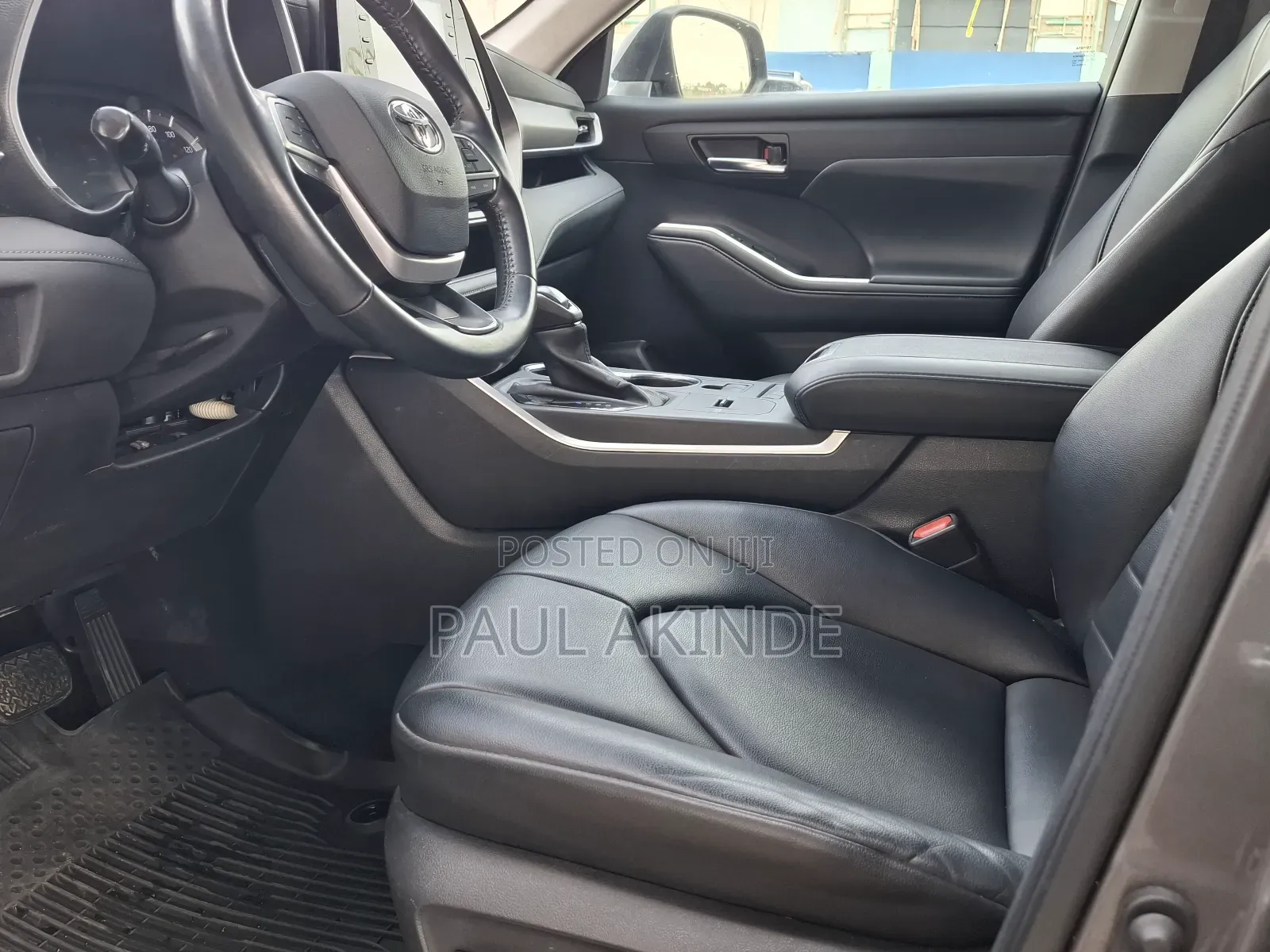 Toyota Highlander XLE 2022 Gray