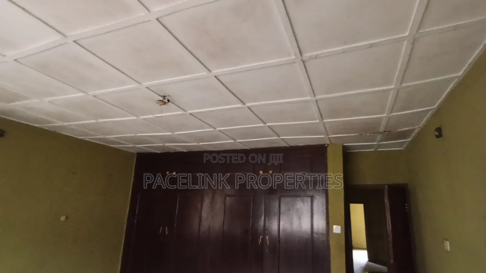 5bdrm Duplex in Egbeda for sale