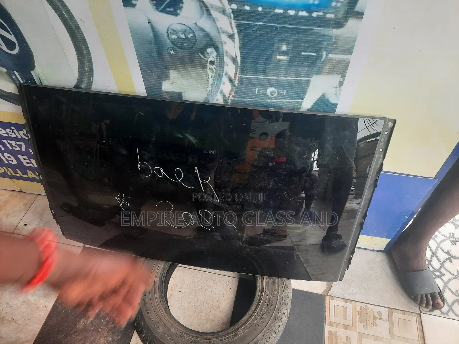 No 3 Roof Glass for Mercedes C Class 2015 Model Available Now