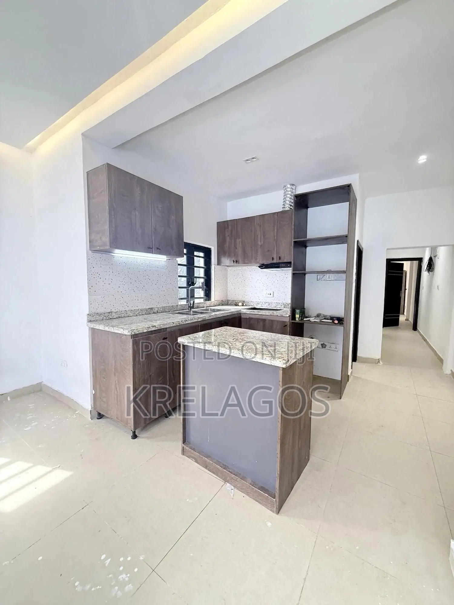 2bdrm House in Agungi for sale