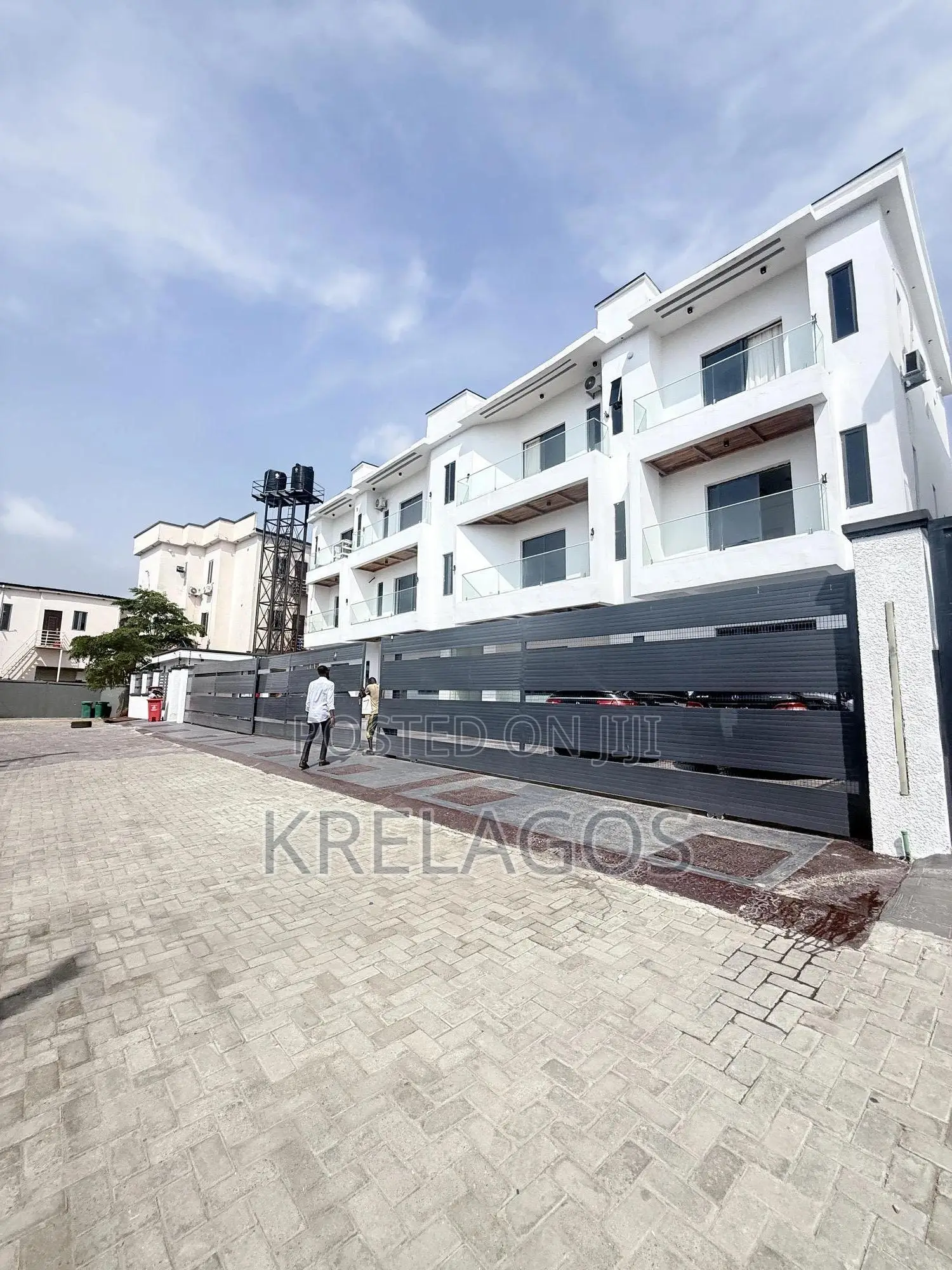 2bdrm Apartment in Agungi for sale