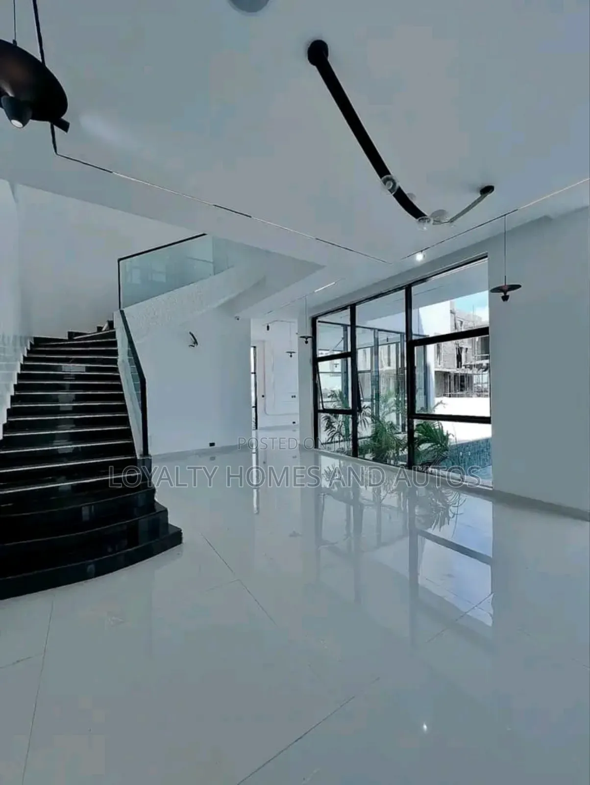 Furnished 5bdrm Duplex in Osapa london for sale