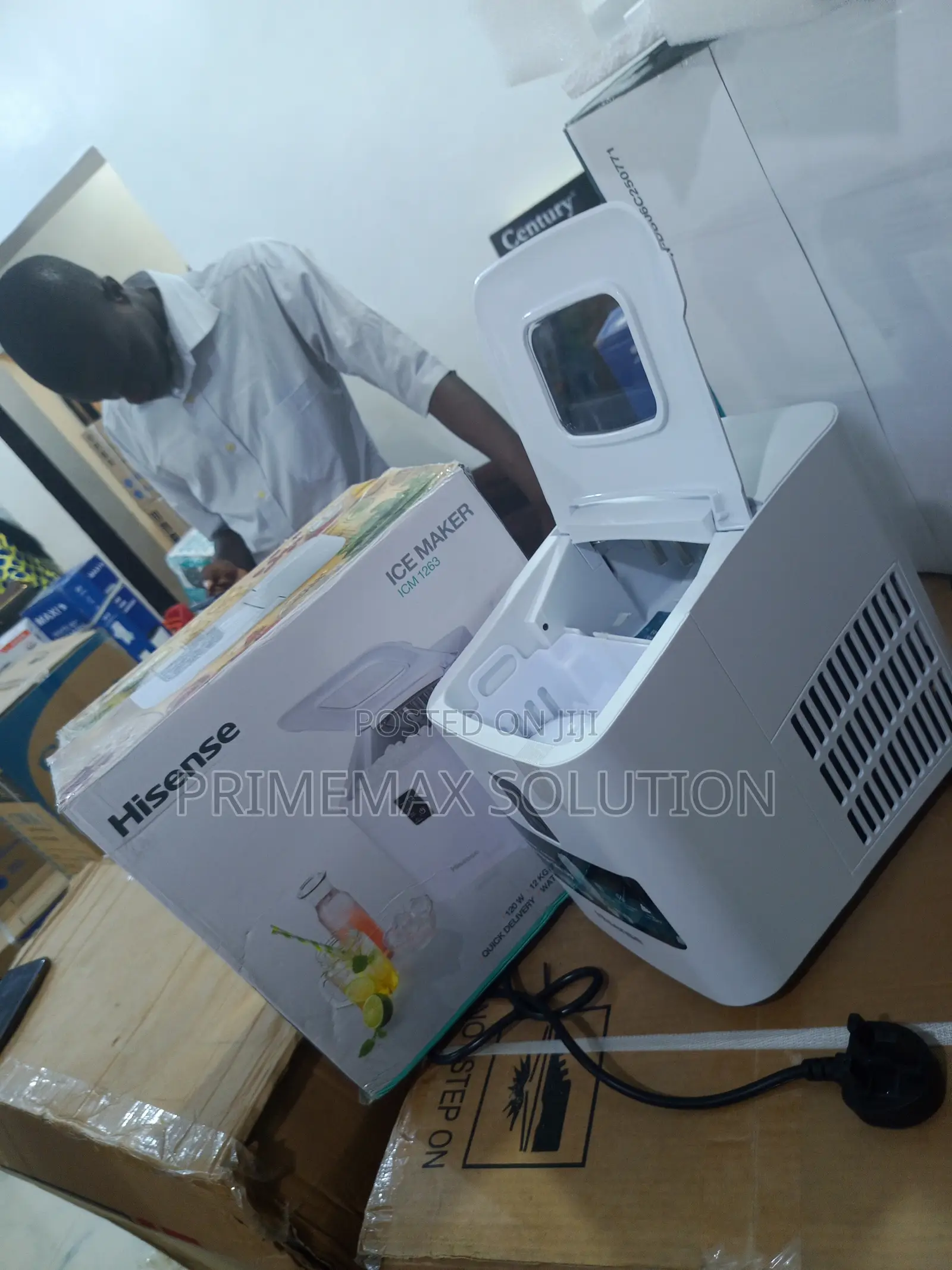 Hisense Self-Cleaning Portable Ice Maker - 12kg Daily Output