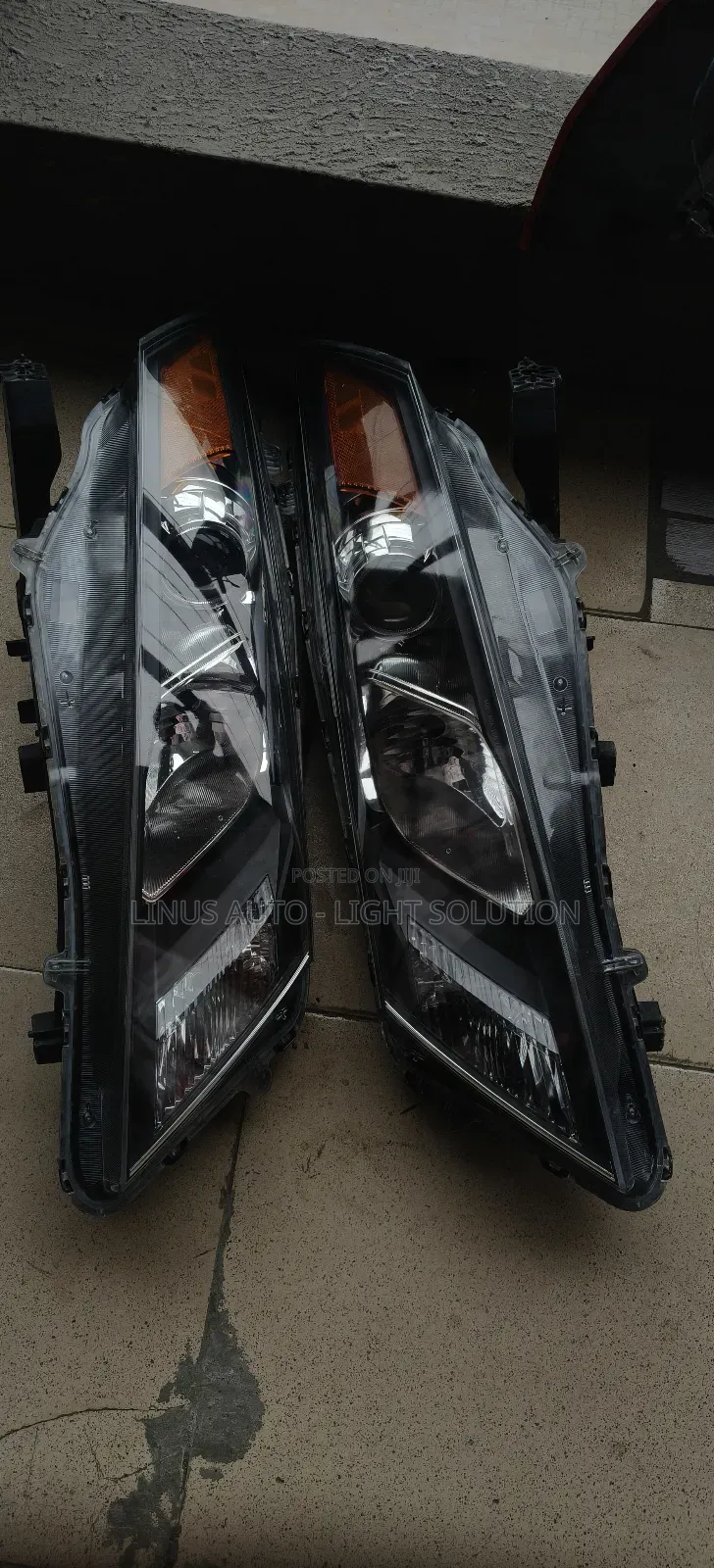 Head Light 2010 Crosstour