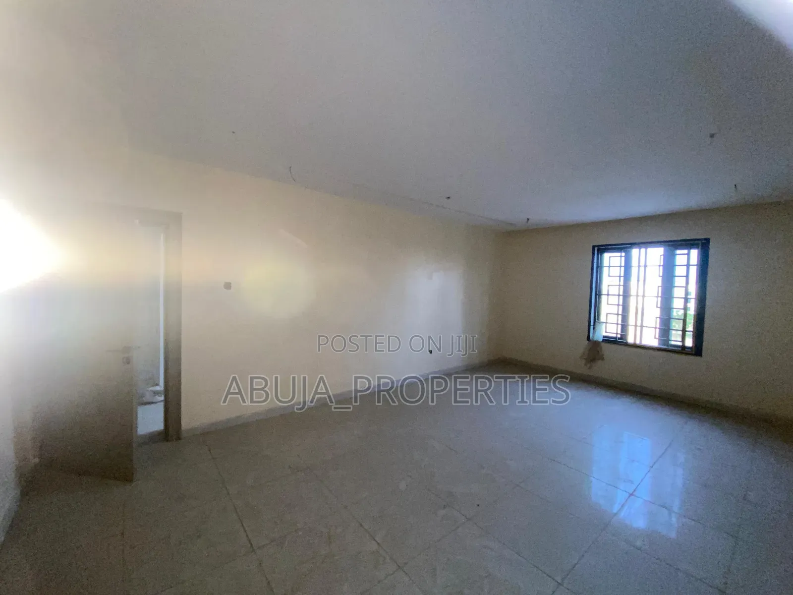 6bdrm Duplex in Jahi for sale