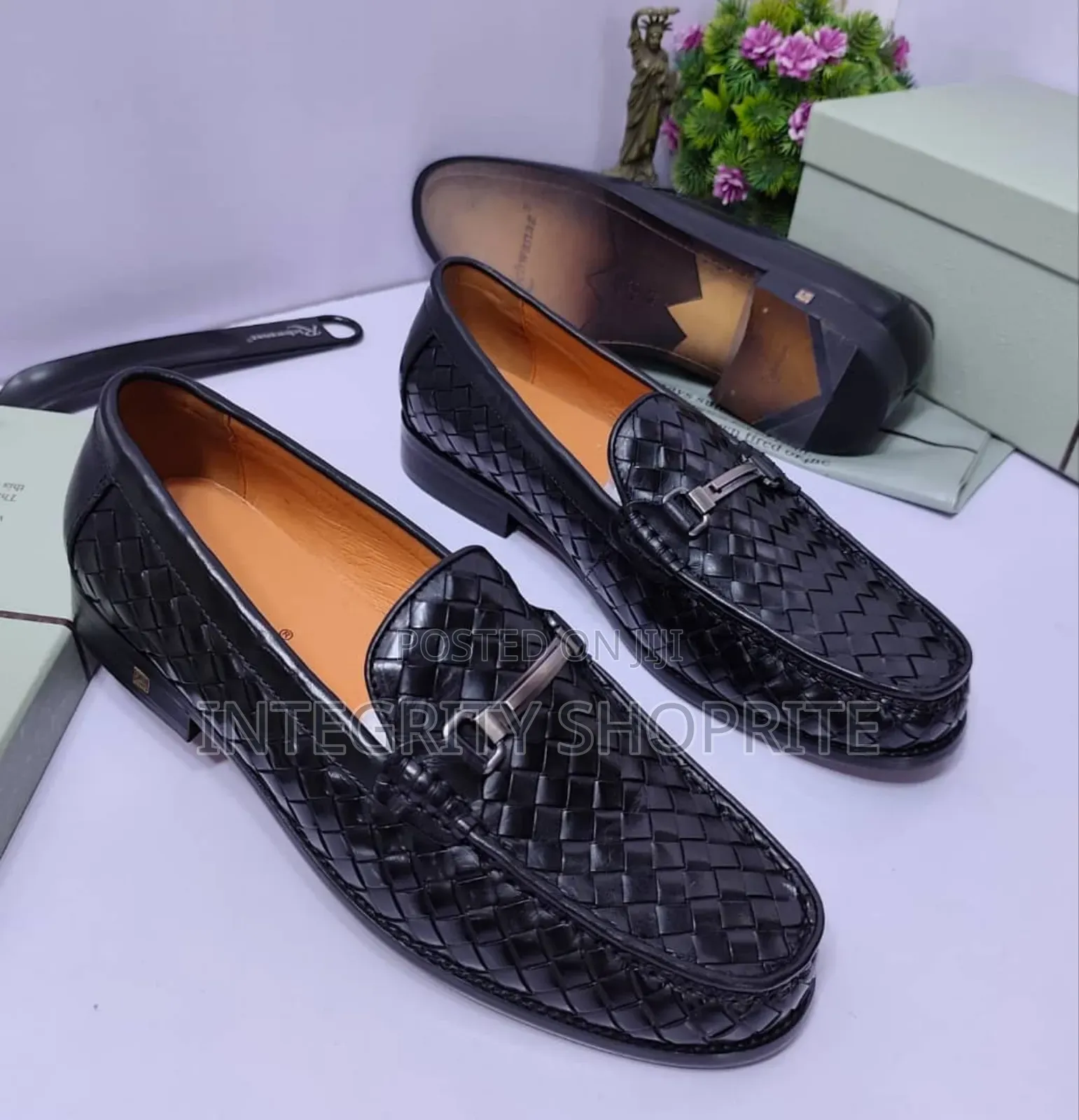 Richwanaz Leather Footwears