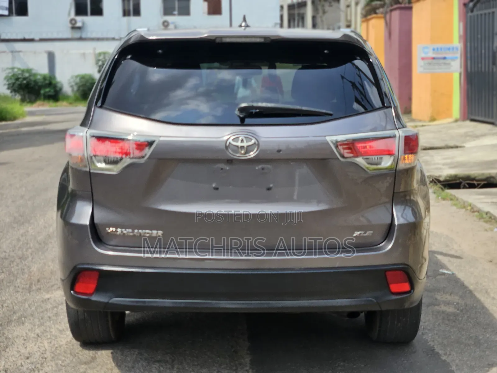Toyota Highlander XLE 4dr SUV (3.5L 6cyl 6A) 2015 Gray