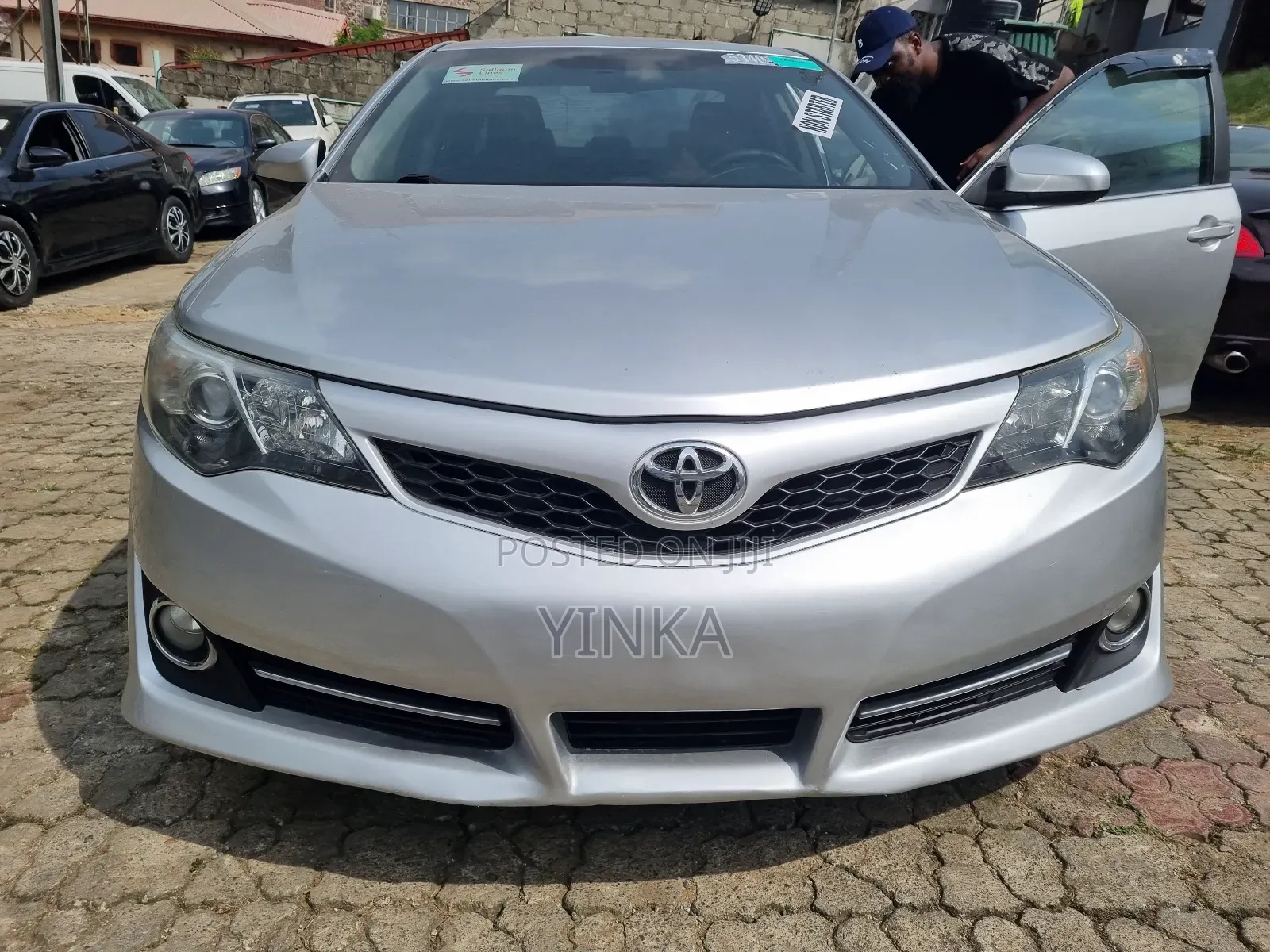Toyota Camry SE 4dr Sedan (2.5L 4cyl 6A) 2012 Silver
