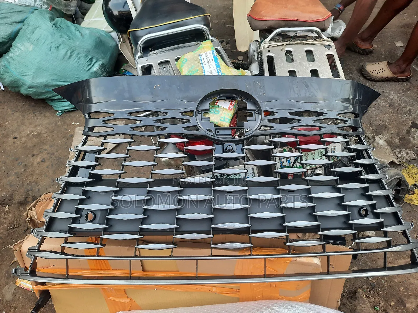 Front Grill / Down Grill Rx350 2023 2024 2025 Complete
