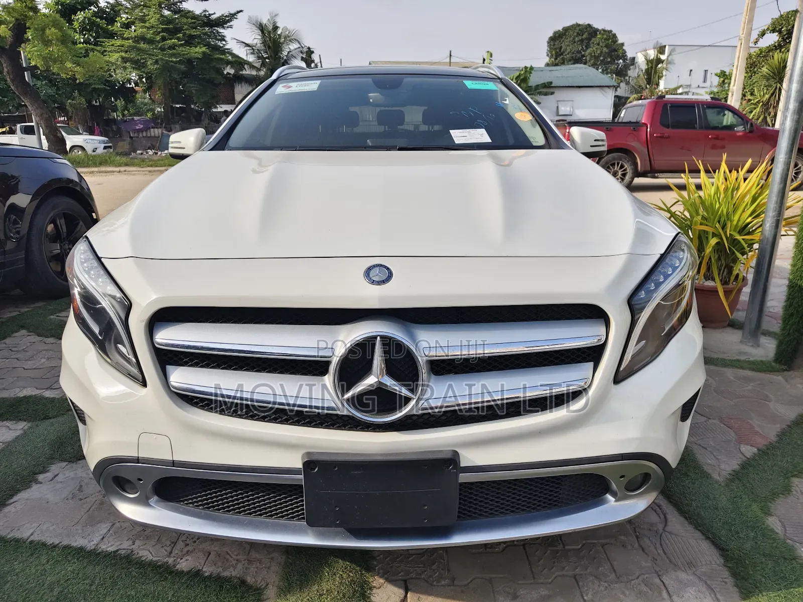 Mercedes-Benz GLA 250 2017 White