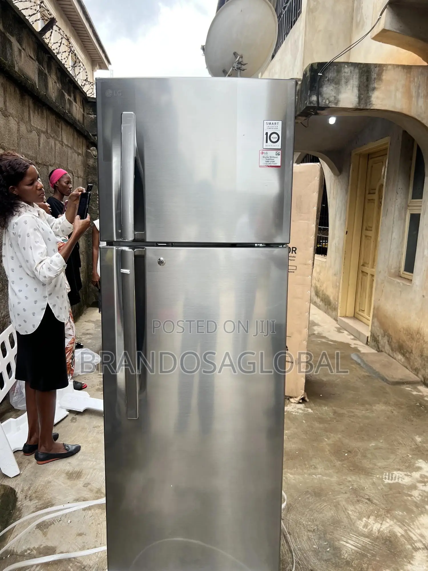 Lg 308l Smooth Finish Refrigerator Ref-322rlbn