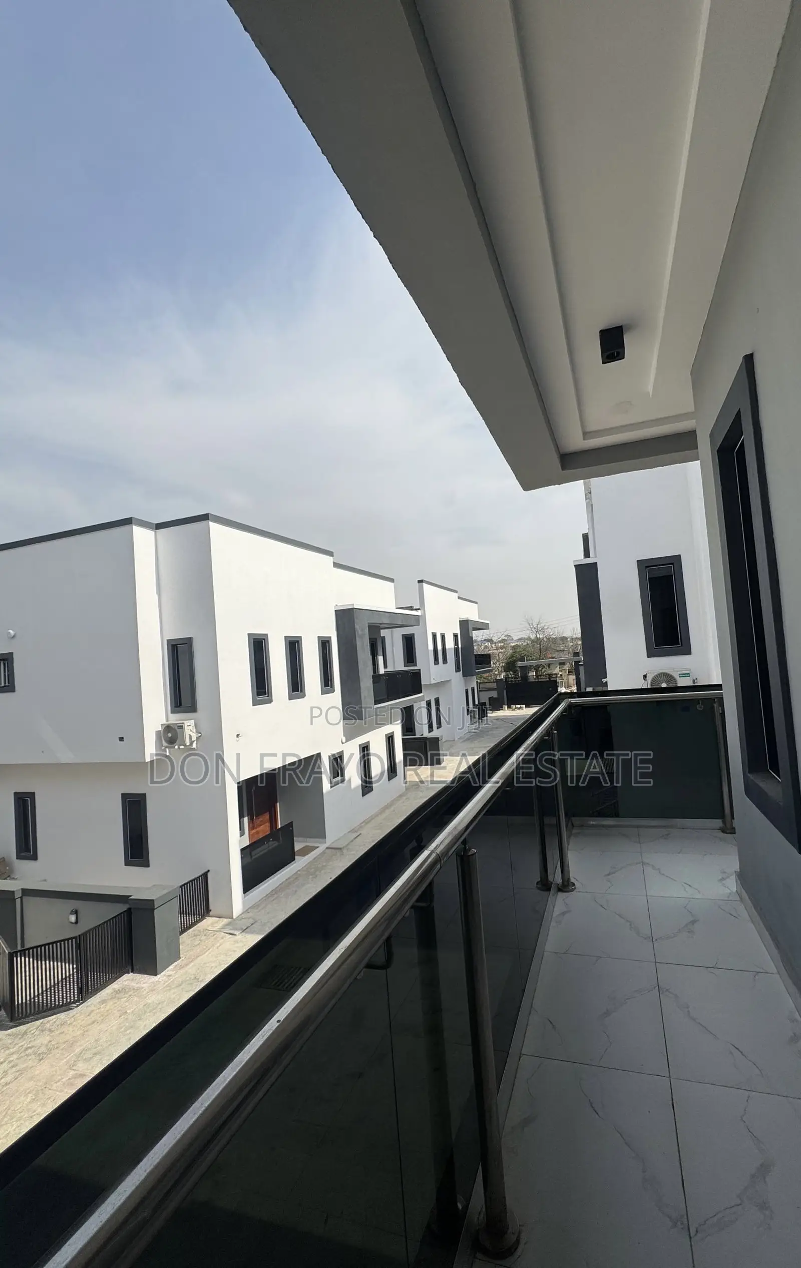 4bdrm Duplex in Baale Akintayo Rd, Jericho for sale