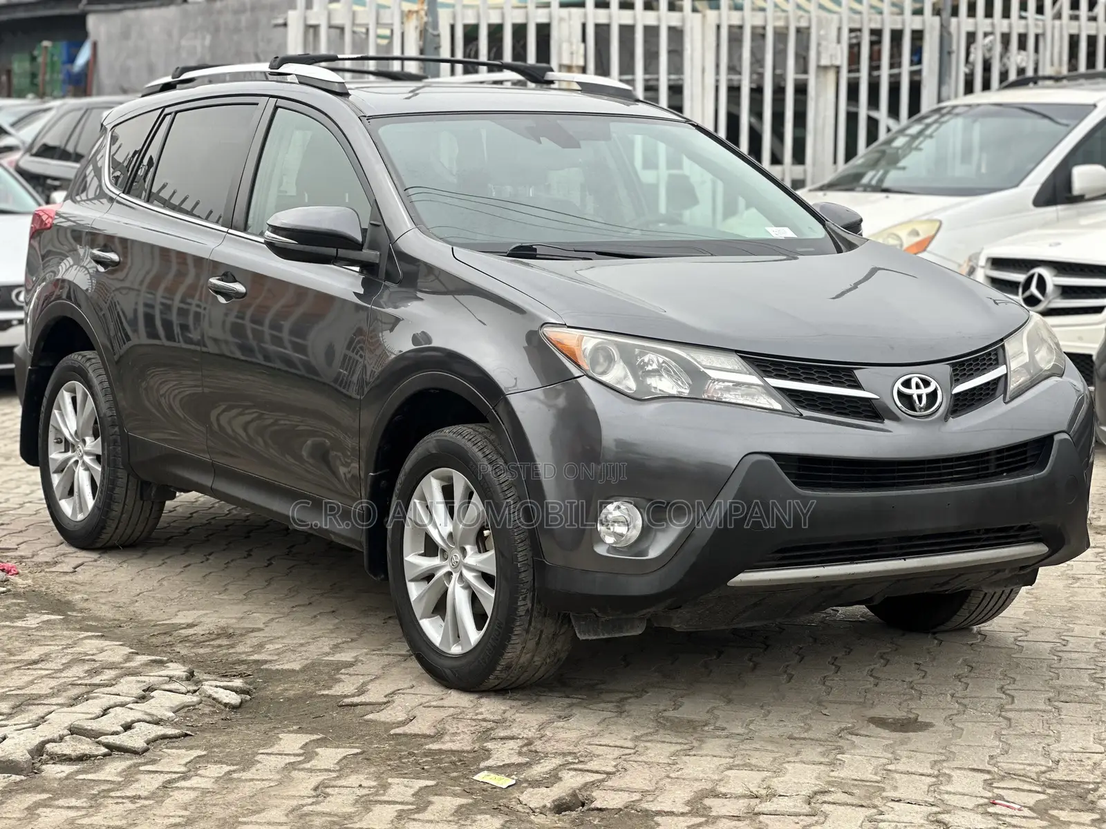 Toyota RAV4 Limited 4dr SUV AWD (2.5L 4cyl 6A) 2014 Gray