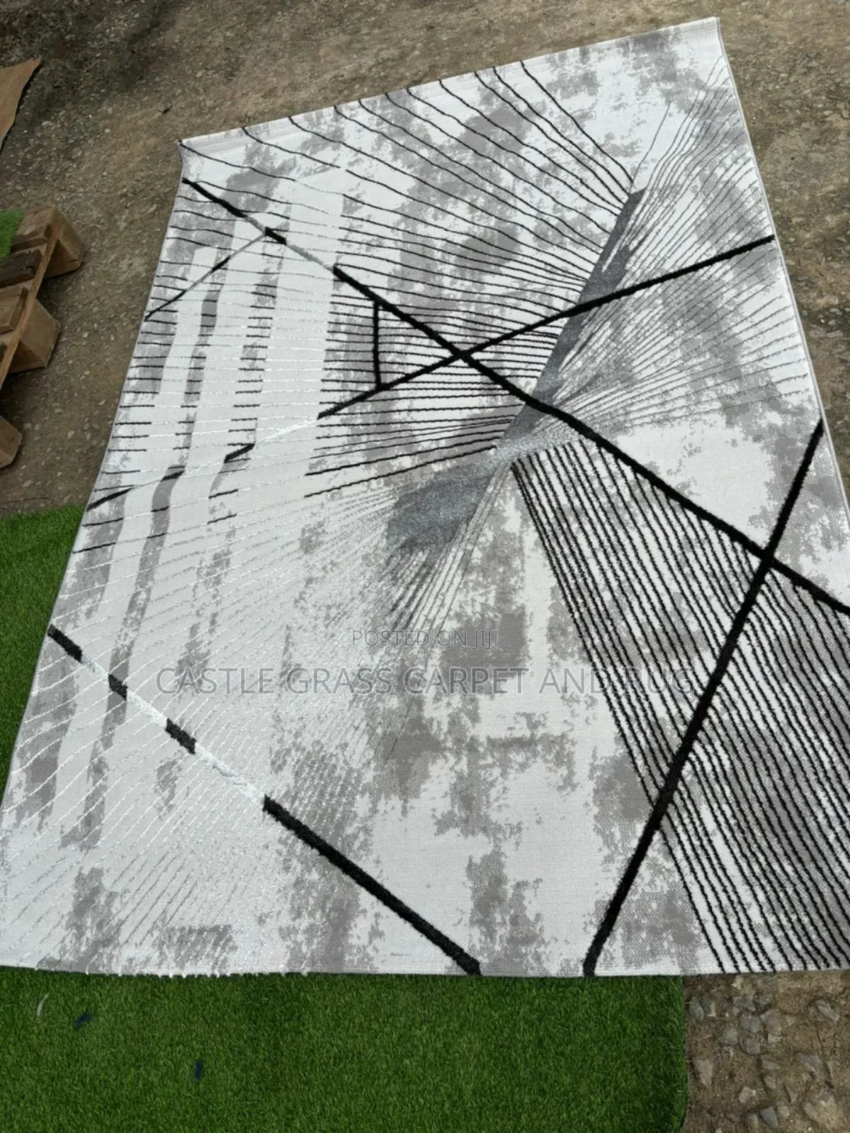 Center Table Rug Available 3by5 4by6 5by7 7by10