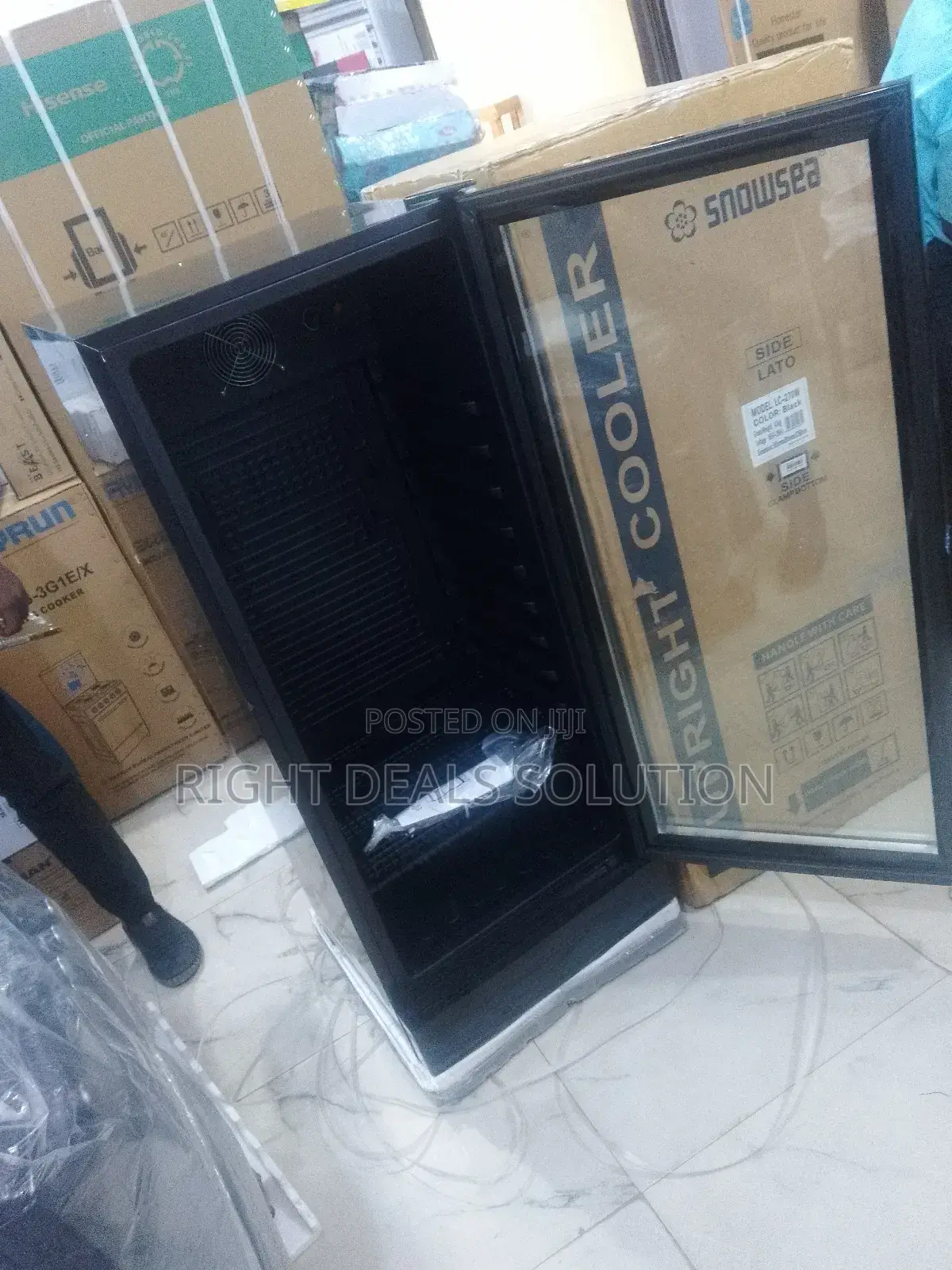 Modern Upright Merchandiser – Snowsea Ls 270