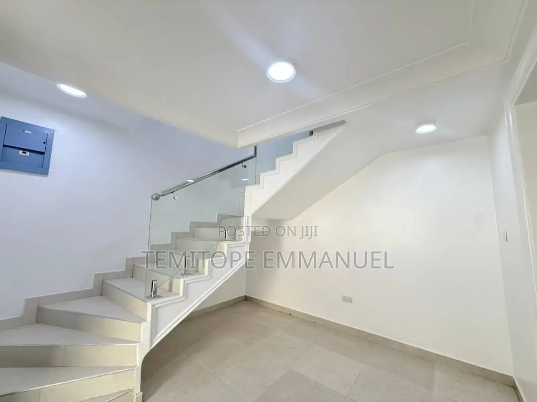 Furnished 5bdrm Apartment in Banana Island, Ikoyi for rent
