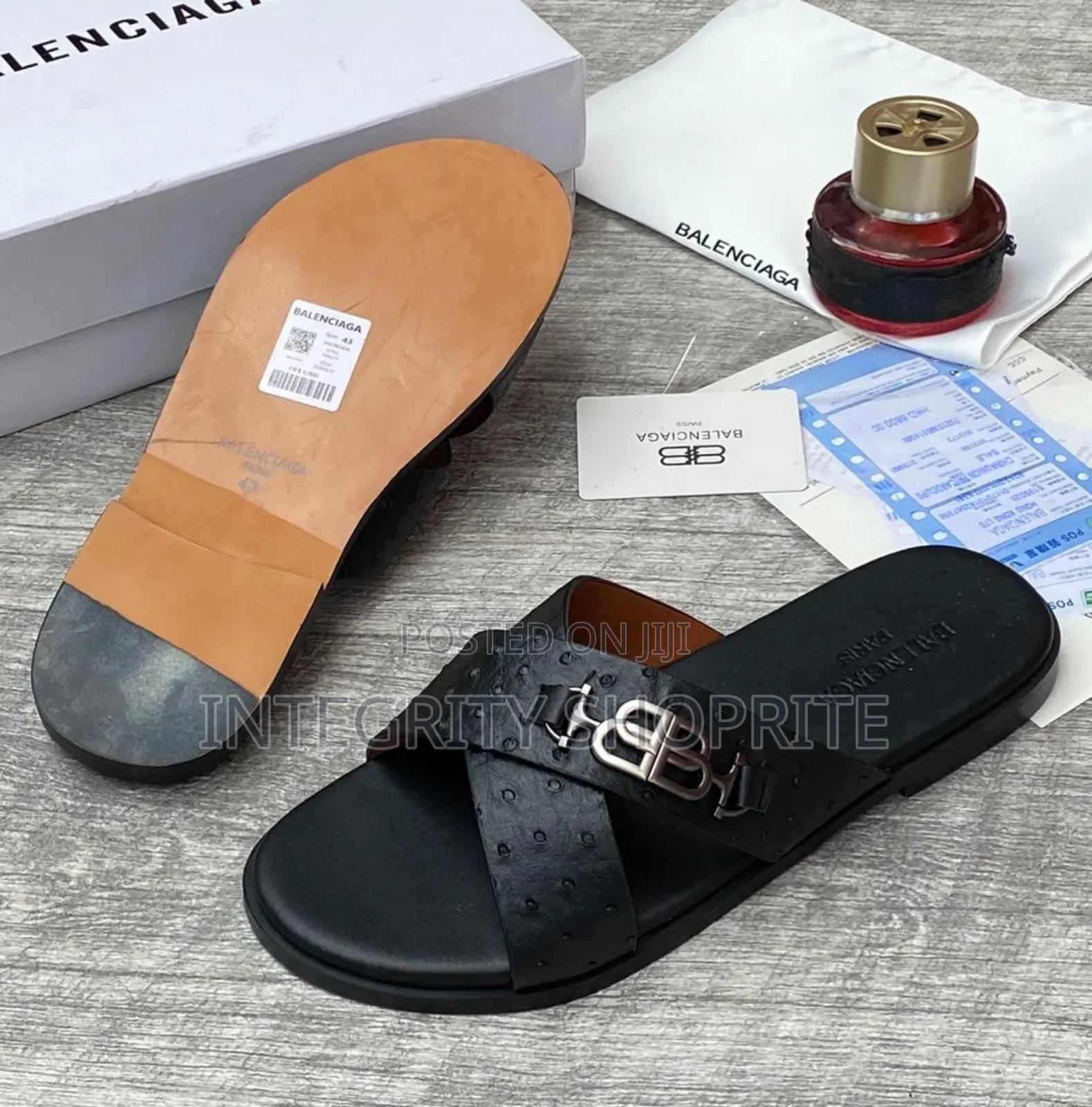Black Footgear