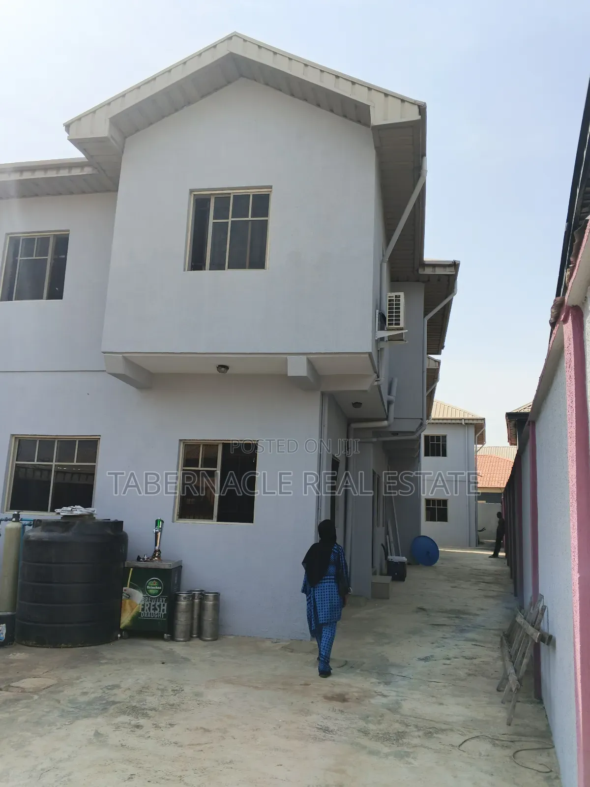 2bdrm Apartment in Alogba Estate for rent