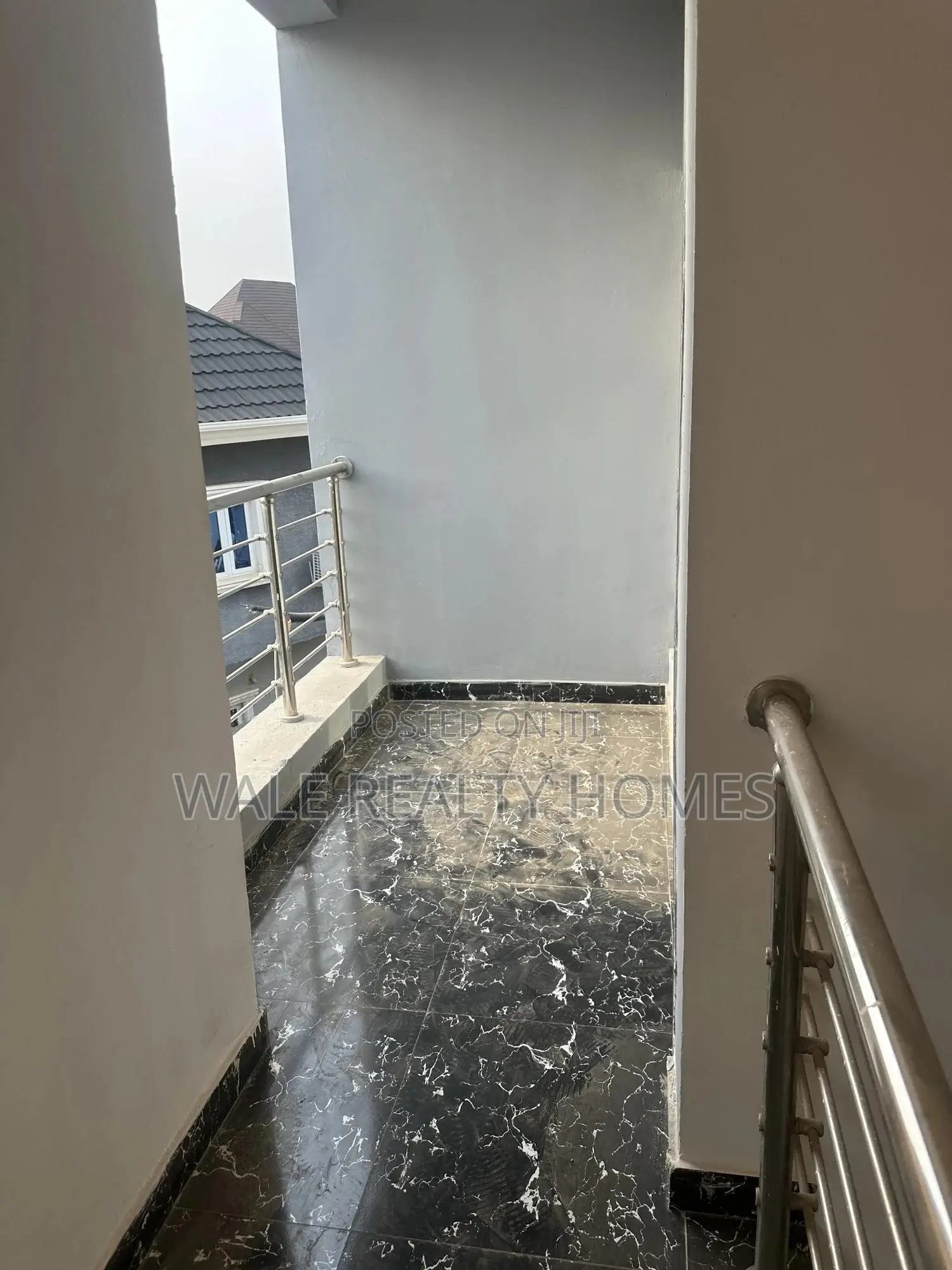 2bdrm Block of Flats in New Engineering, Dawaki for rent