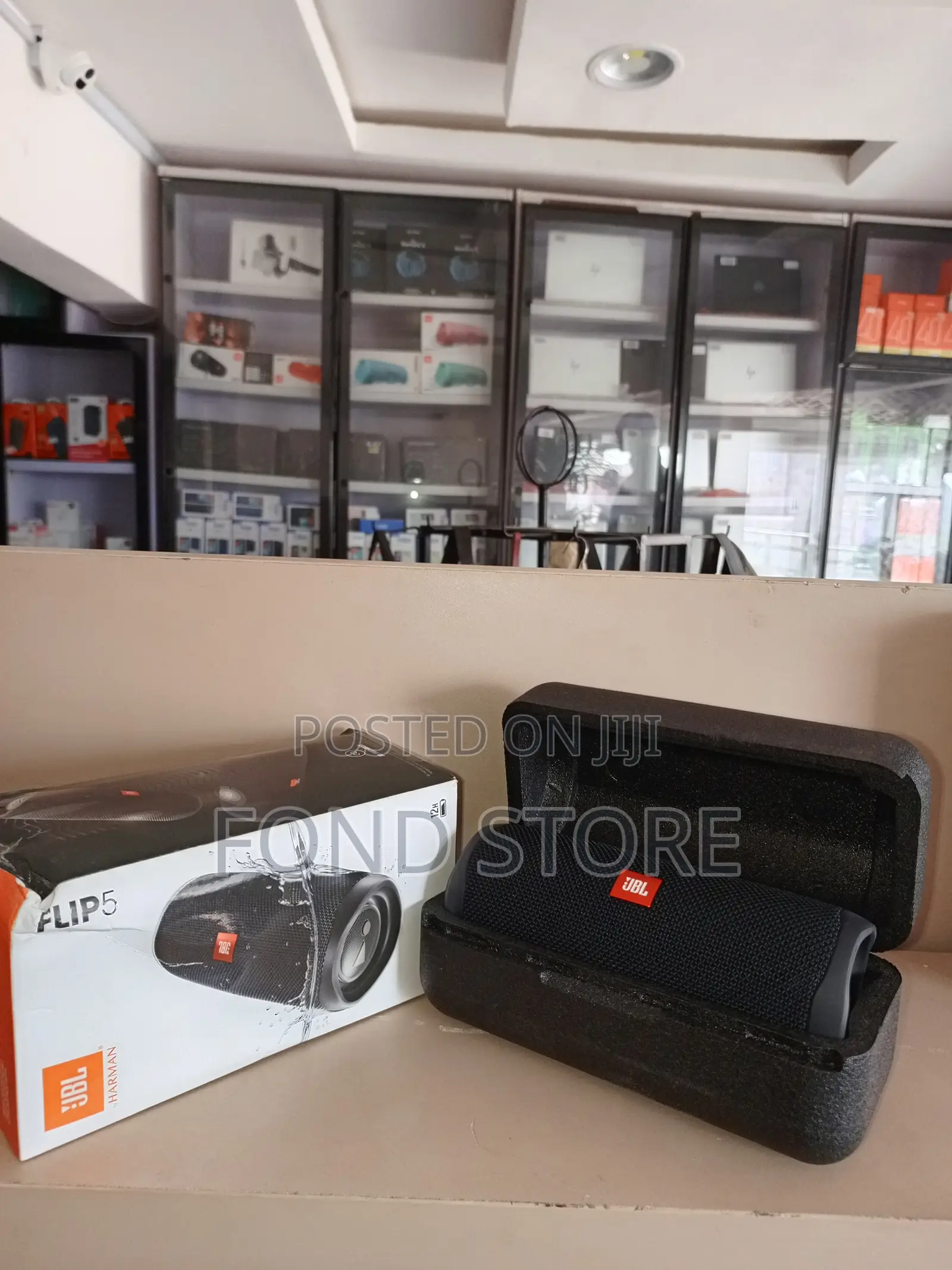 JBL Flip 5 Waterproof Bluetooth Speaker