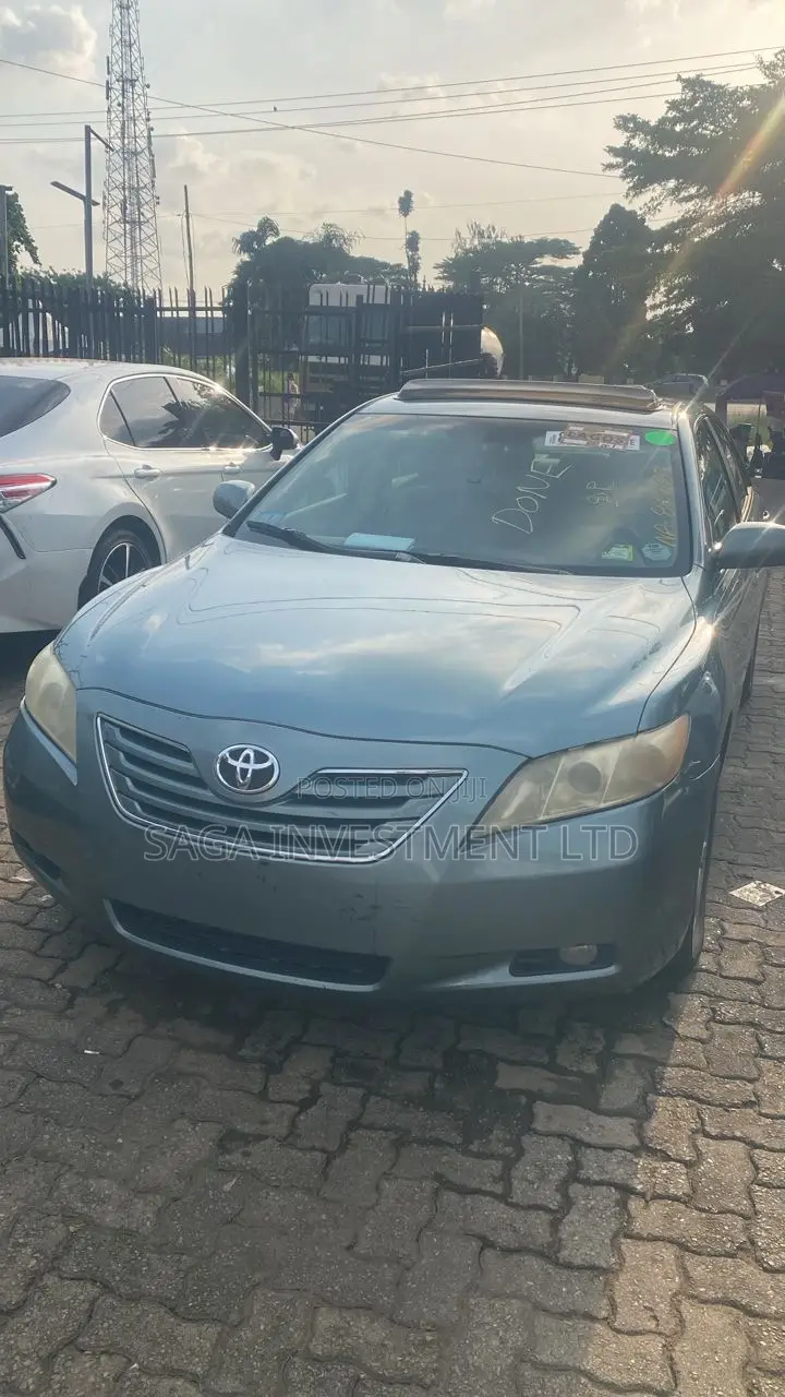 Toyota Camry XLE V6 4dr Sedan (3.5L 6cyl 6AM) 2009 Green