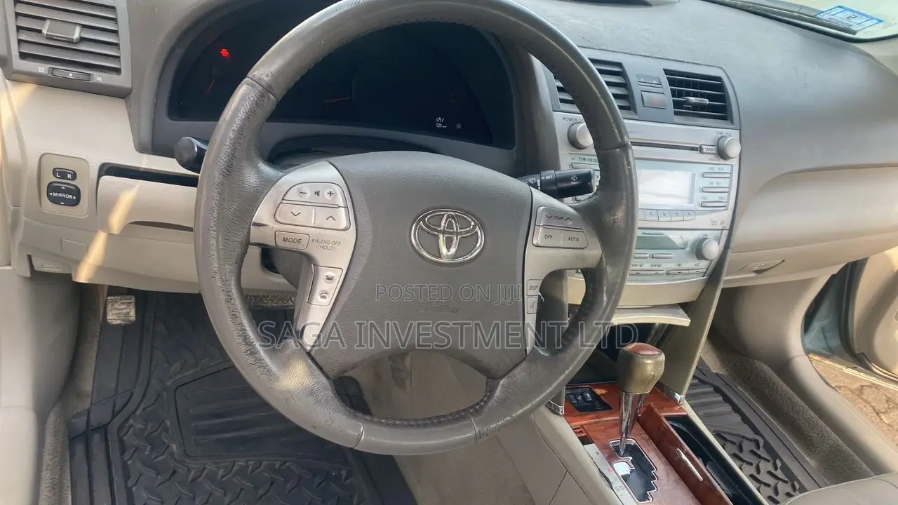 Toyota Camry XLE V6 4dr Sedan (3.5L 6cyl 6AM) 2009 Green