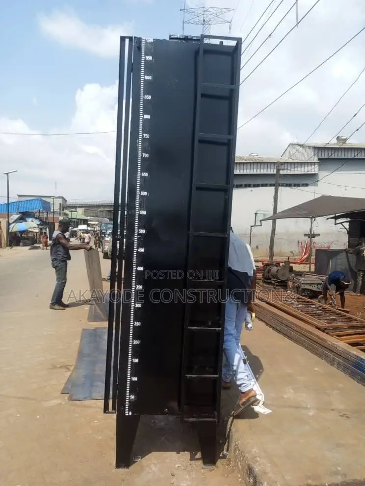 1000 Very Long Diesel Tank