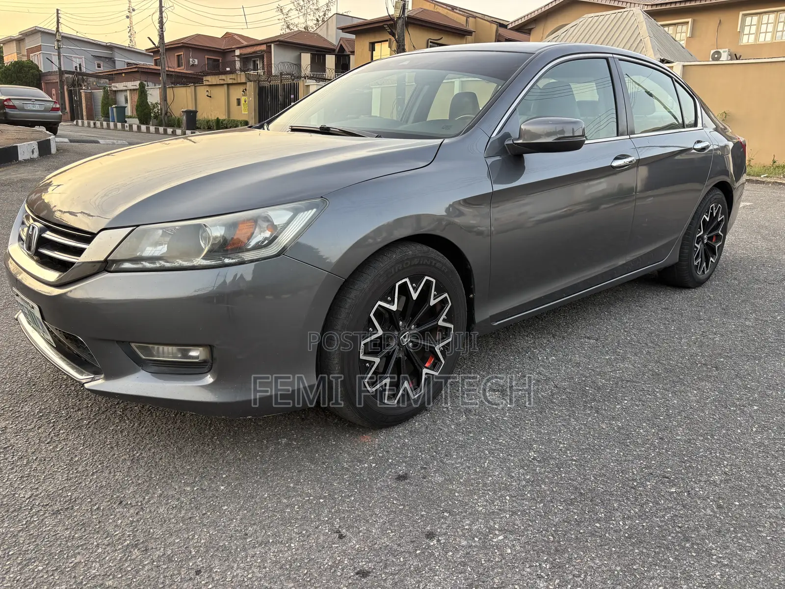 Honda Accord EX-L V-6 4dr Sedan FWD (3.5L 6cyl 6A) 2013 Gray