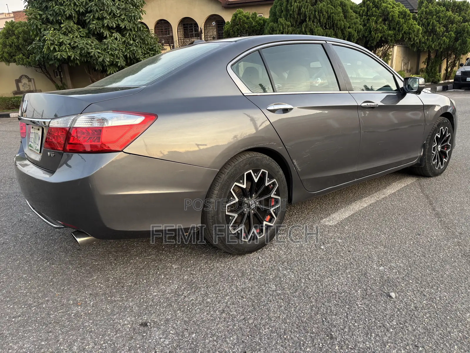 Honda Accord EX-L V-6 4dr Sedan FWD (3.5L 6cyl 6A) 2013 Gray
