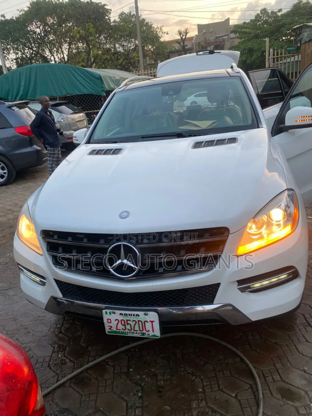 Mercedes-Benz M Class ML350 4dr SUV (3.5L 6cyl 7A) 2014 White