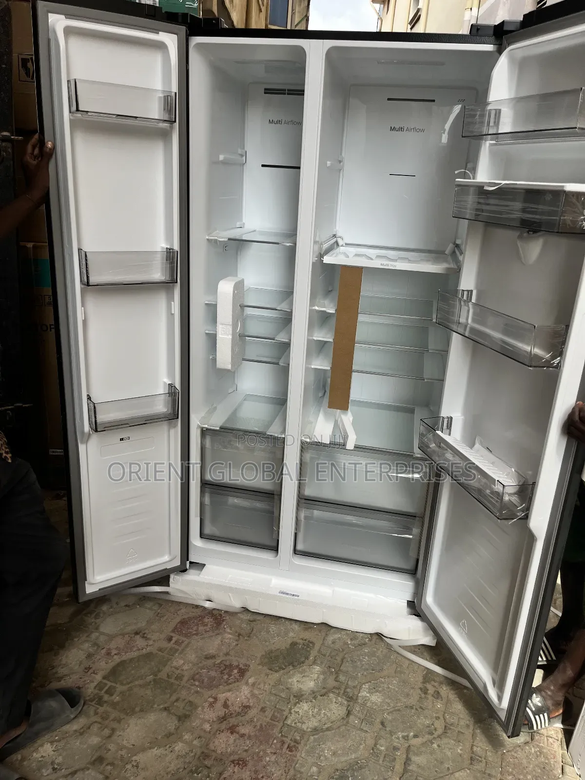 Hisense 529l Luxury Glass Door Refrigerator