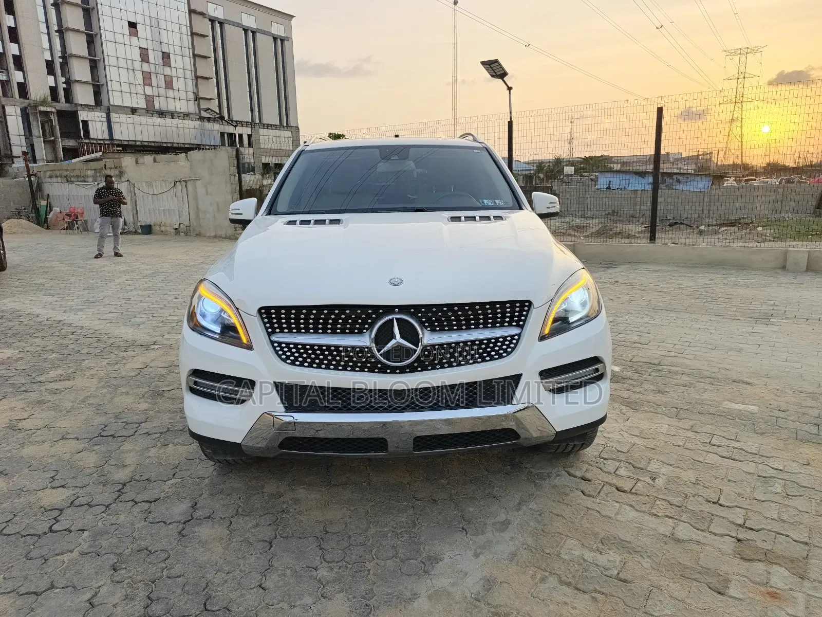 Mercedes-Benz M Class ML350 4MATIC 4dr SUV AWD (3.5L 6cyl 7A) 2014