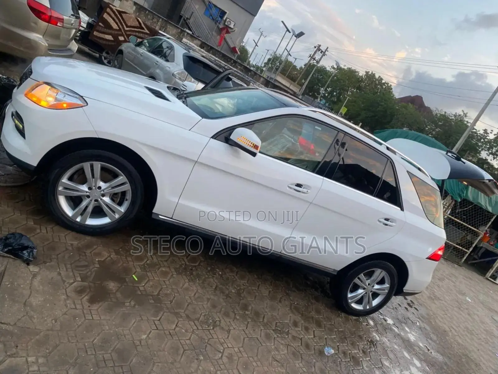 Mercedes-Benz M Class ML350 4dr SUV (3.5L 6cyl 7A) 2014 White