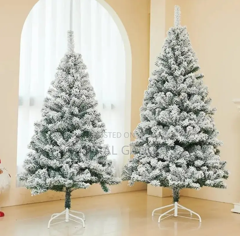 Luxurious Snow Flock Christmas Tree 7ft