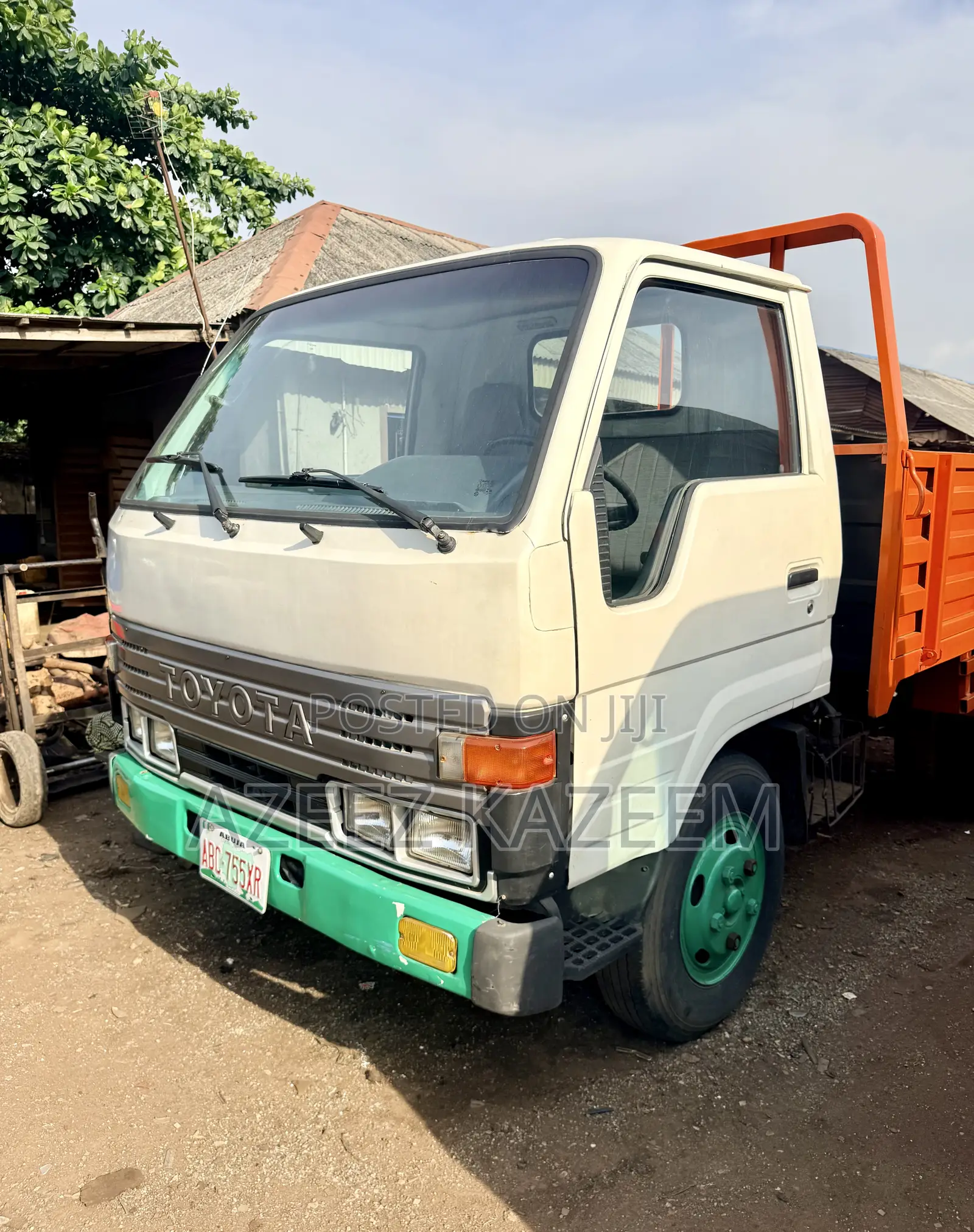 Toyota Dyna 200 2rz Engine Six Tyres Perfectly Working Engine Gear