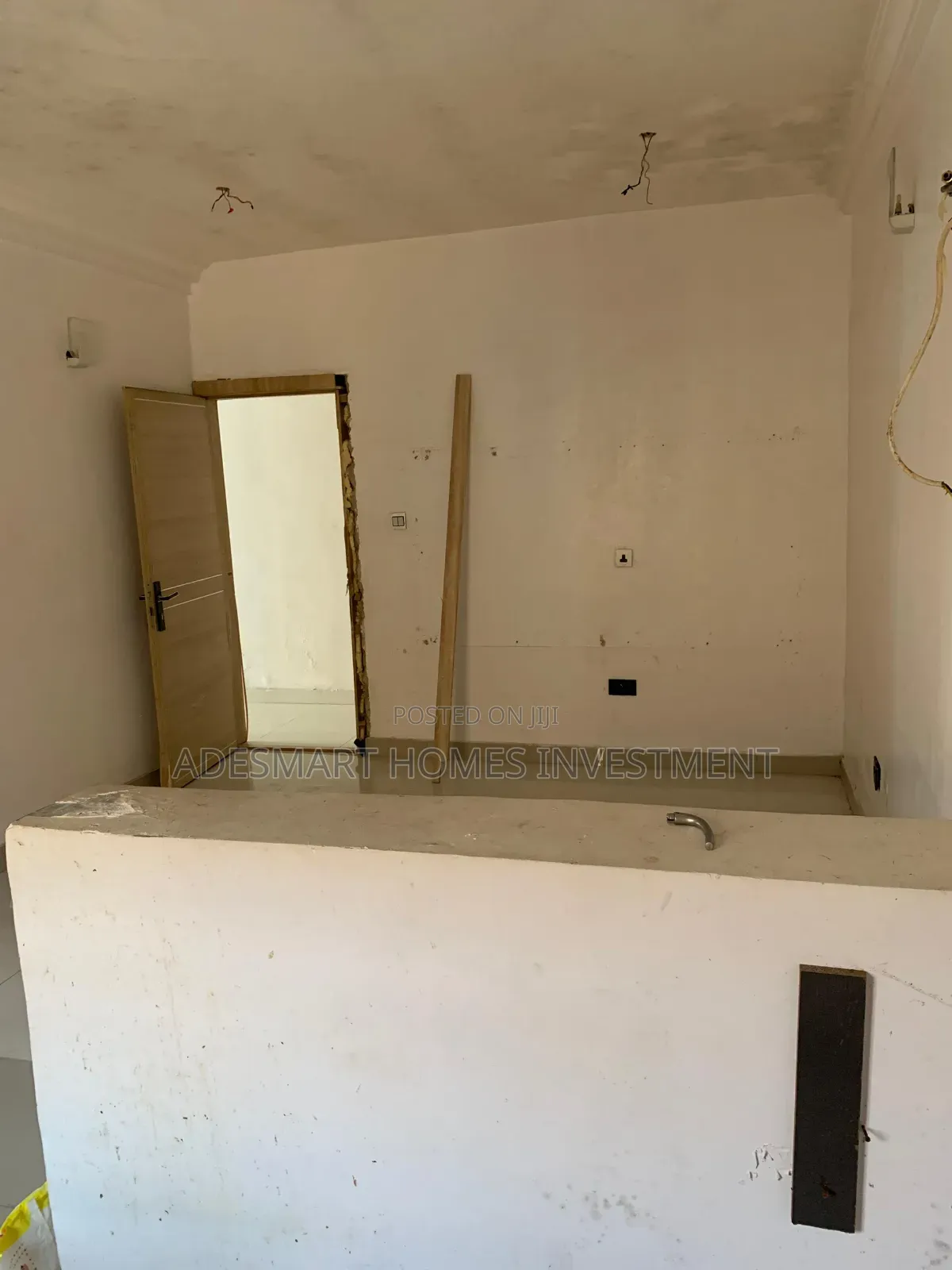 Mini Flat in Lekki Phase 1 for rent
