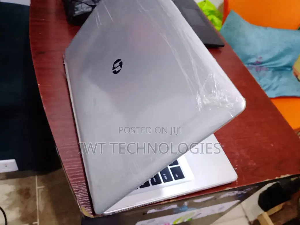 Laptop HP EliteBook Folio 9470M 8GB Intel Core i7 HDD 500GB