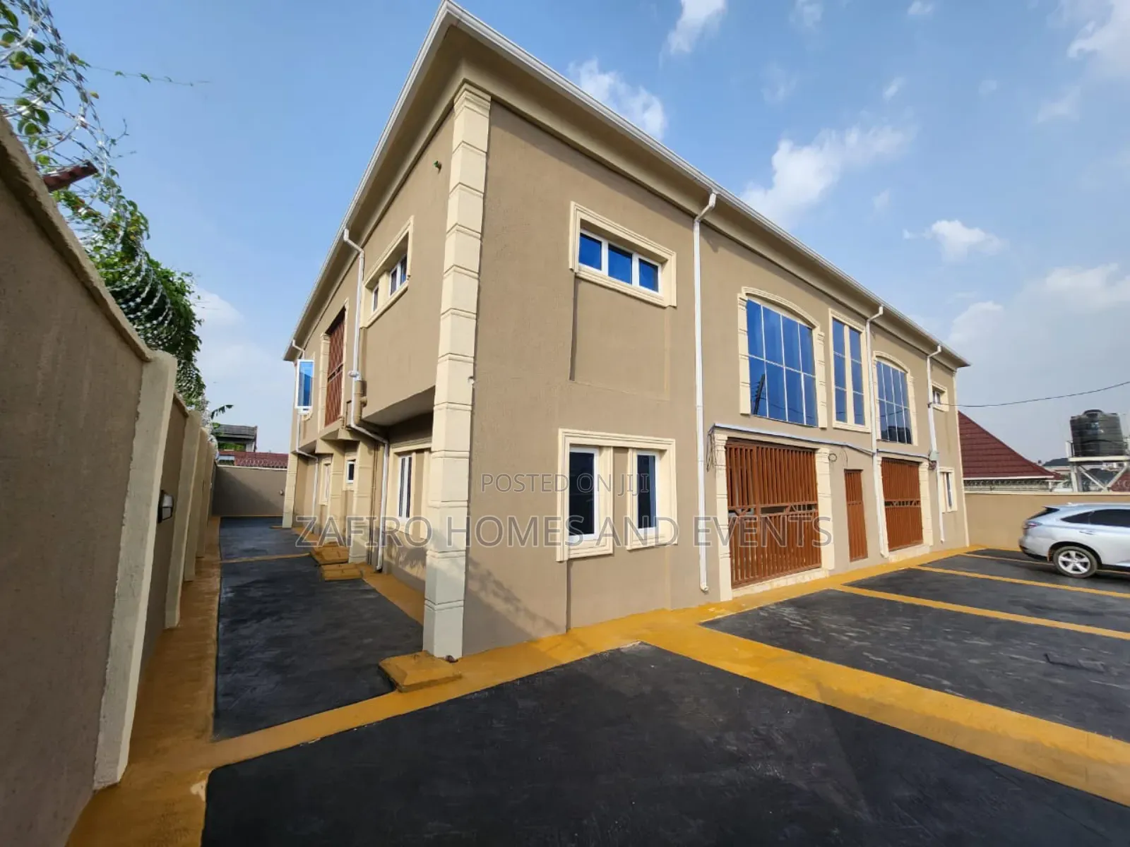 5bdrm Duplex in Olapade Agoro for sale
