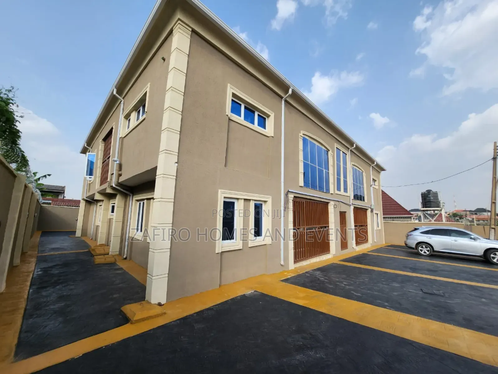 5bdrm Duplex in Olapade Agoro for sale