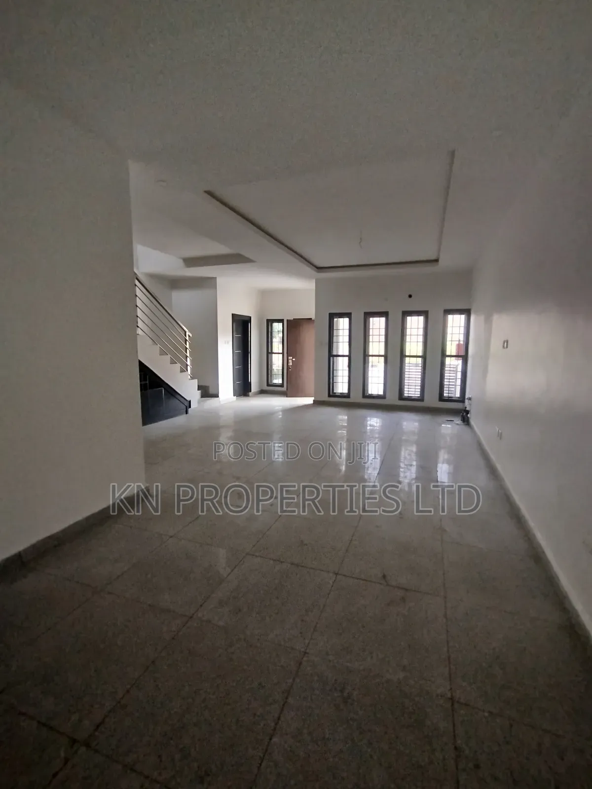 4bdrm Townhouse / Terrace in Gusape, Guzape District for rent