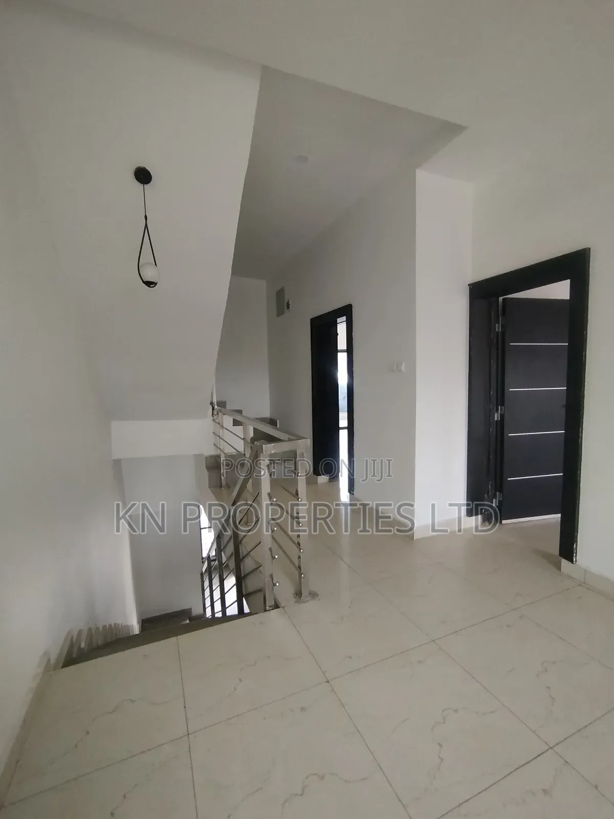 4bdrm Townhouse / Terrace in Gusape, Guzape District for rent