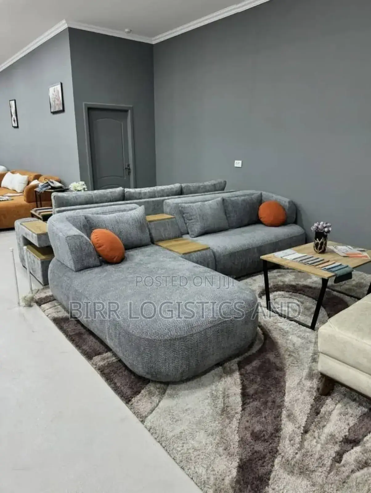 Furnitures and Wooden Finishing Expert