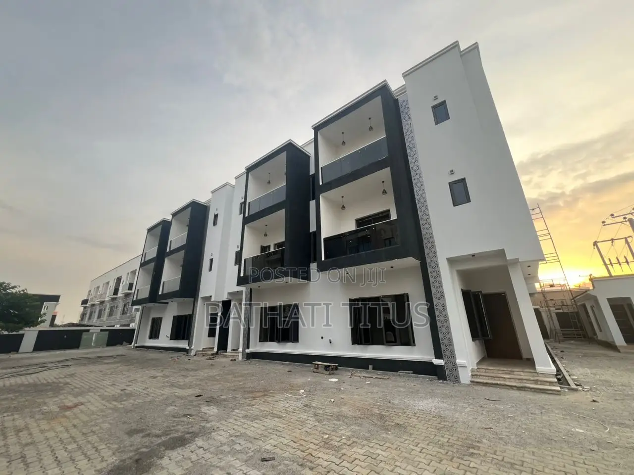 4bdrm Duplex in Jahi for sale