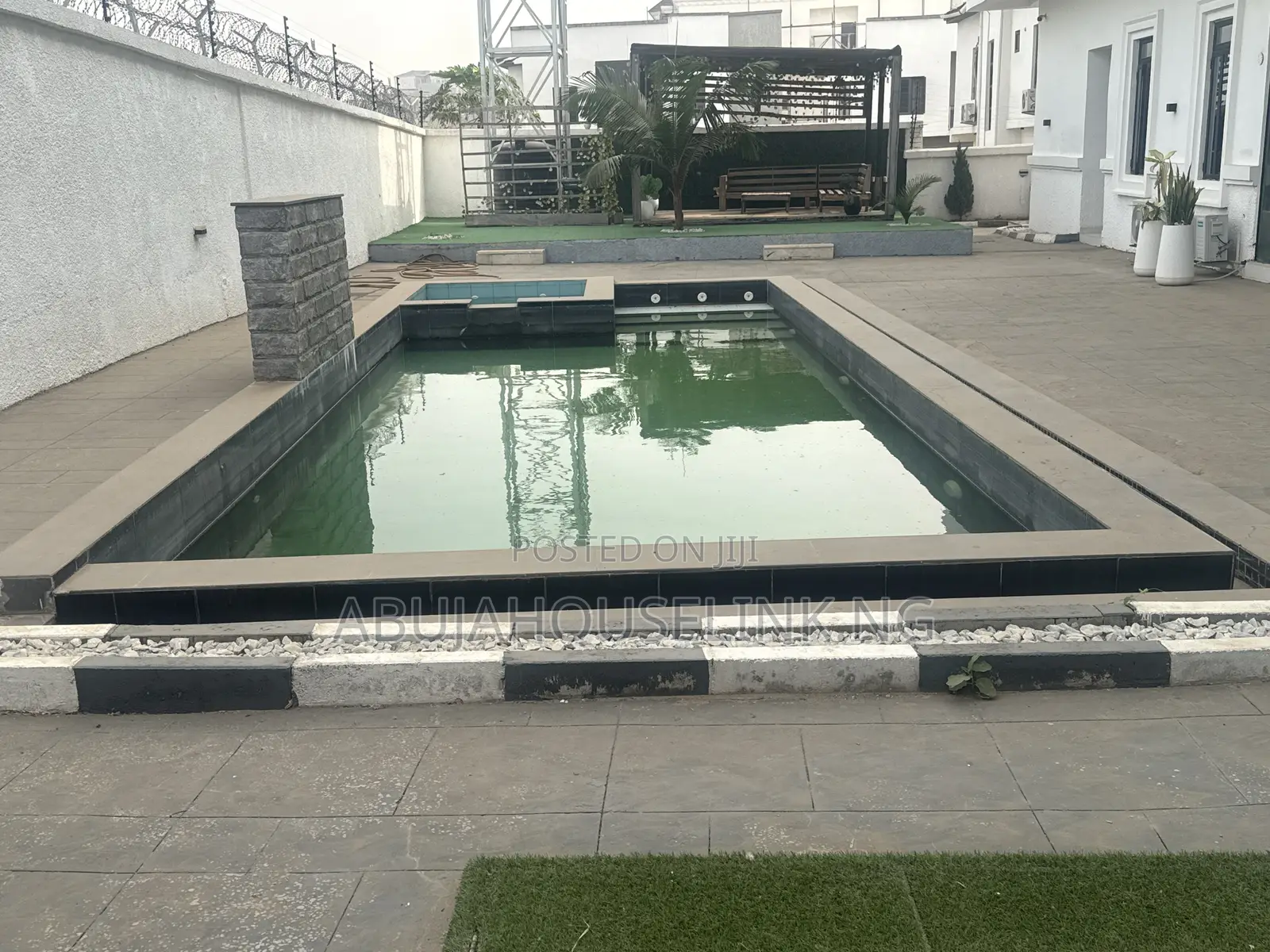 9bdrm Mansion in Guzape Diplomatic for sale