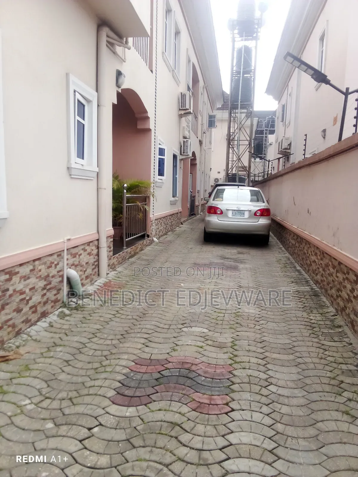 3bdrm Block of Flats in Durbar Estate, Amuwo-Odofin for rent